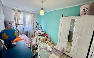 Apartament modern cu 3 camere, zona Hotel Royal ! - Poză 3