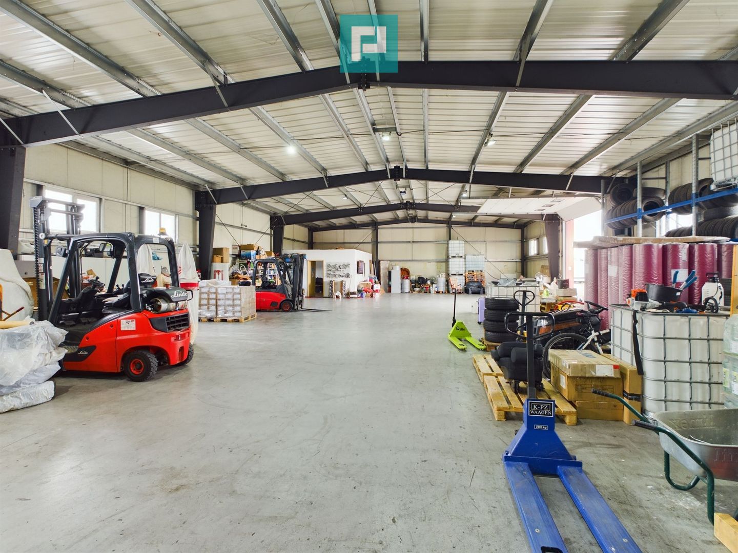 Hală industrială cu teren de 3600 mp în Gai - Poză 2