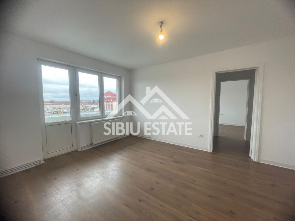 Apartament de vanzare, cu 2 camere, etaj 2, renovat recent Cartier Terezian - Poză 1