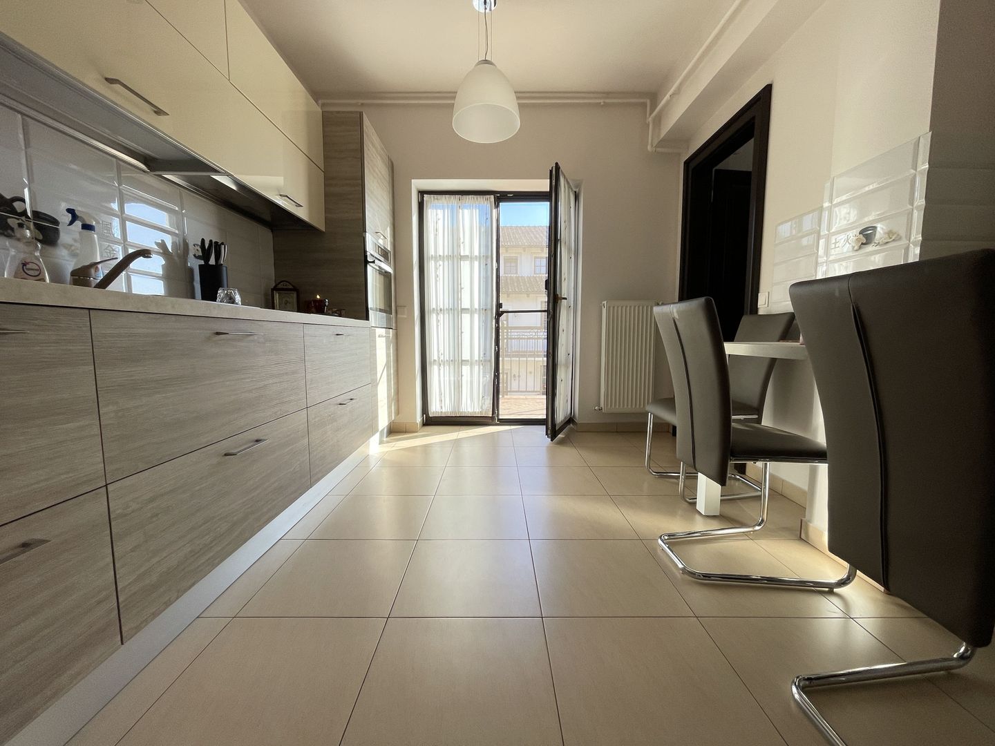 APARTAMENT DE LUX MOBILAT SI UTILAT - Poză 4