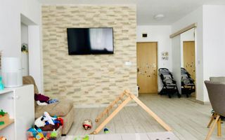 Apartament modern cu 3 camere – zonă BMW, Floresti - Poză 5