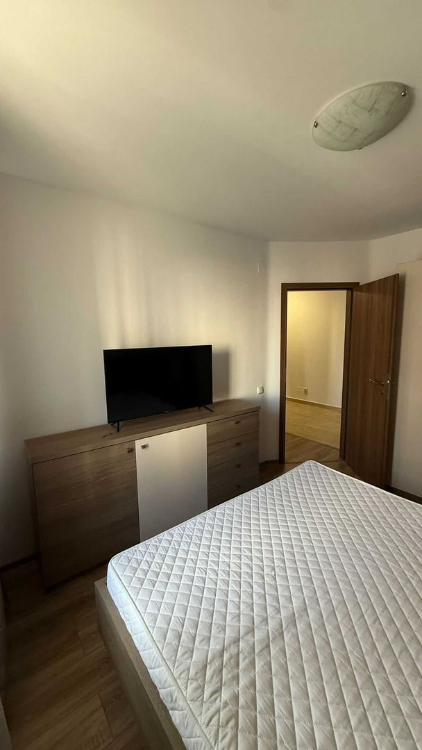 Apartament 2 camere, etaj intermediar, balcon, parcare, Terra - Poză 4