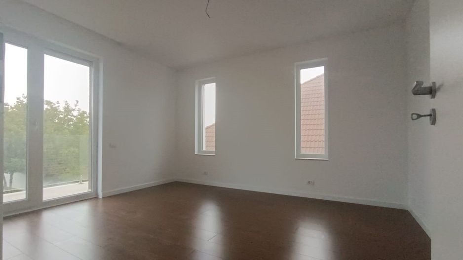 Vanzare casa moderna individuala zona rezidentiala Tunari - Poză 10