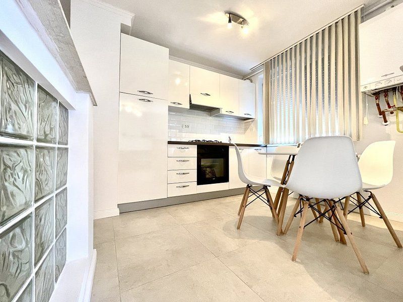 Apartament în Piața Victoriei, de închiriat, 2 camere - Poză 10