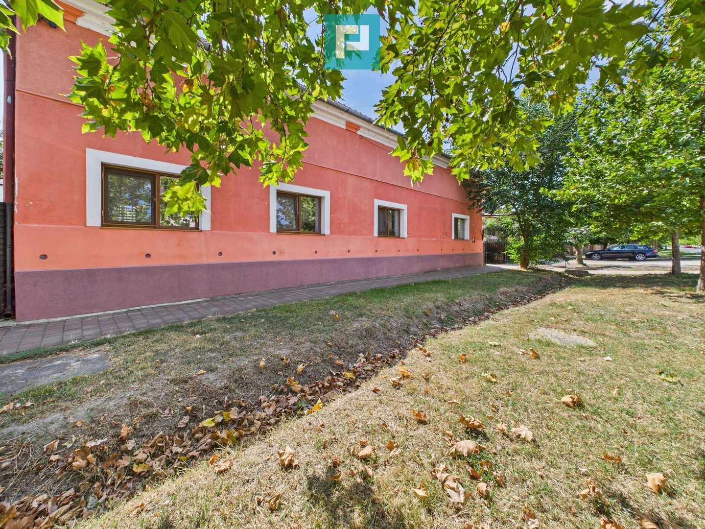 Casă cu 6 camere în Sânicolau Mare Timiș - Poză 25