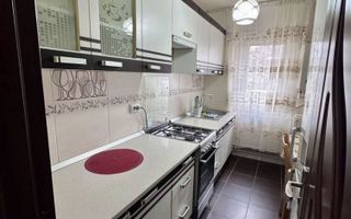 Apartament cu 3 camere - Poză 2
