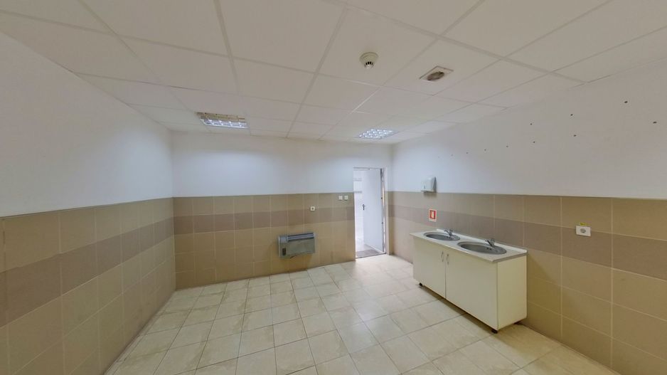 Parc industrial cu platformă betonată lângă A1 - Poză 10