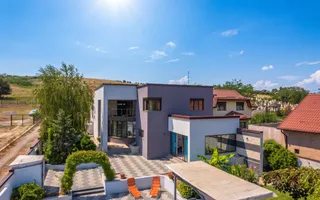 Vilă 342 mp cu piscină și 800 mp teren / 4 dormitoare / Pleașa - Poză 48