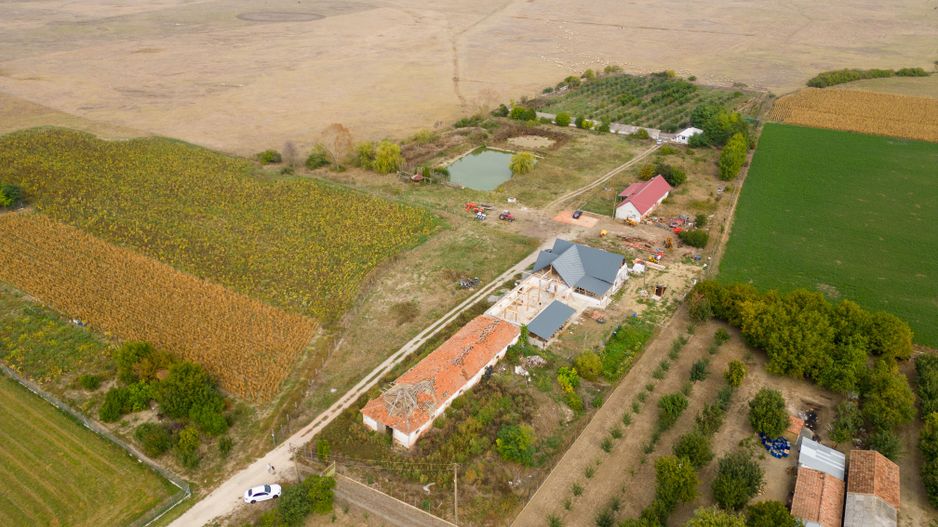 Teren 13.418 mp intravilan cu casă și 2 iazuri - Poză 3