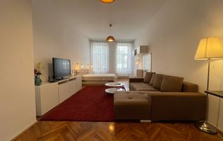 Facultatea de Medicina. Apartament interbelic. Confort și eleganță.