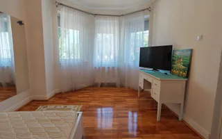 Casă elegantă lângă HOTEL BELVEDERE. Panorama spectaculoasa. - Poză 12