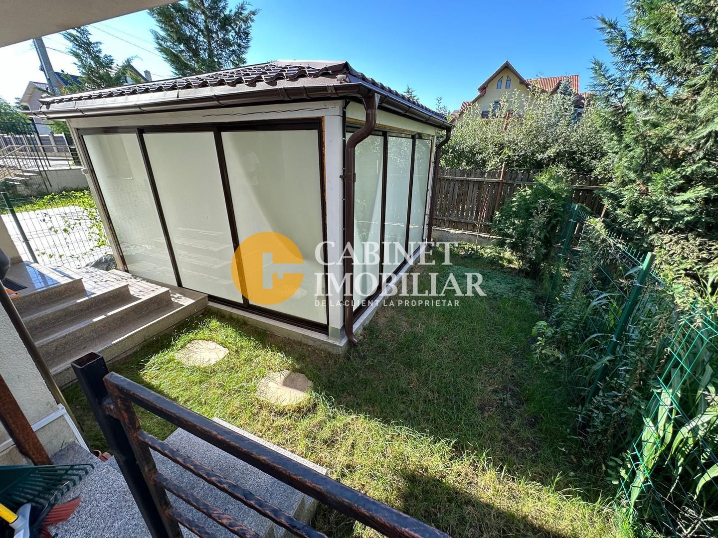 APARTAMENT 2 CAMERE - 122mp CU TERASA SI GRADINA - VALEA LUPULUI - Poză 9