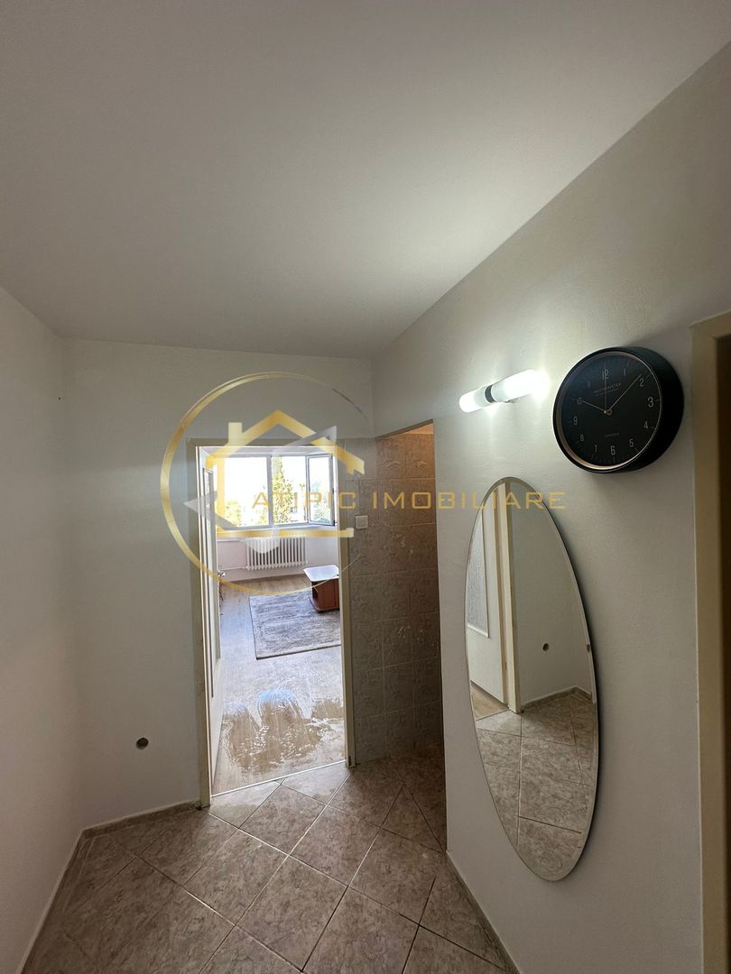 Garsoniera de vanzare in zona Podu Ros - Piata Nicolina - Poză 1