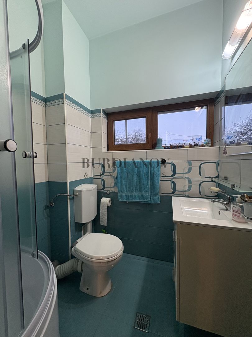 Casă cu 4  camere de închiriat - Vitan - Poză 12