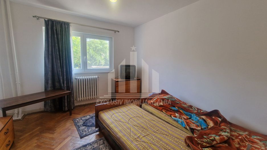 Apartament cu 3 camere de inchiriat, Centru - Poză 4