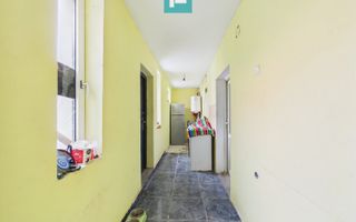 Casă P+E cu două apartamente, zona Drăgășani - Poză 17