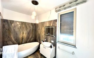 Proprietate deosebita suprafete generoase 580 mp teren 2076 mp - Poză 15