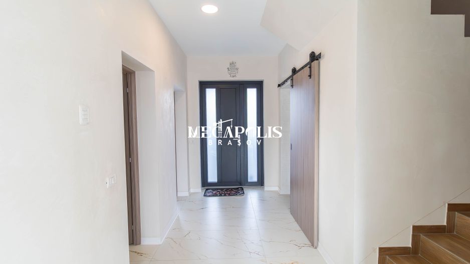 Duplex modern – 5 camere + garaj - Poză 9