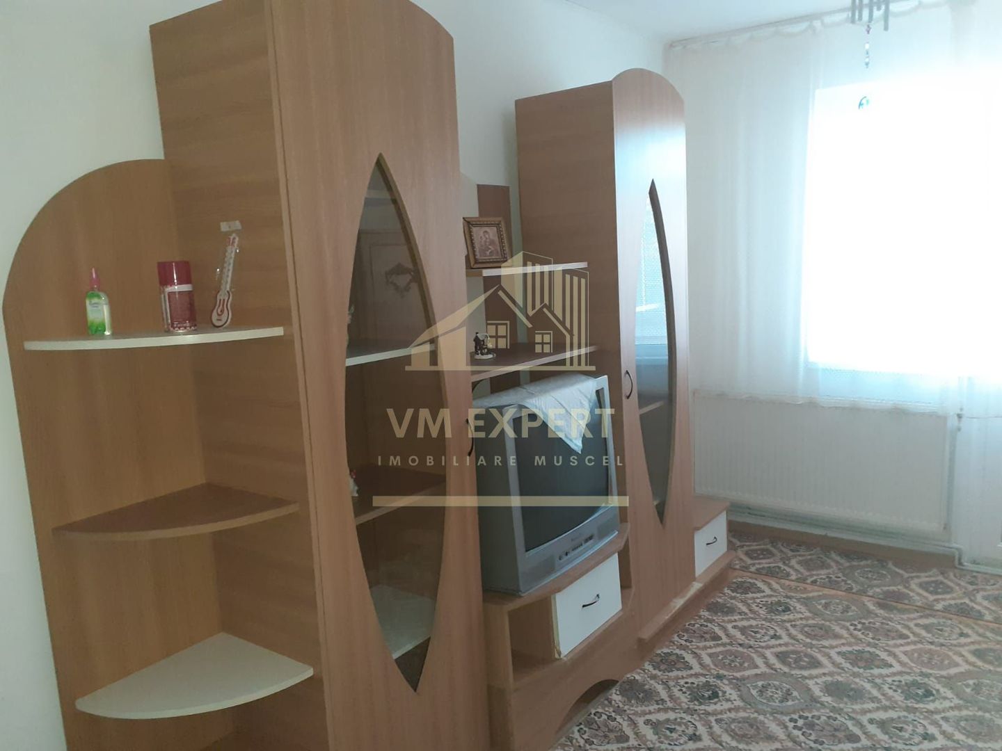 APARTAMENT 3 CAMERE, ETAJ 3, VISOI, CAMPULUNG - Poză 1