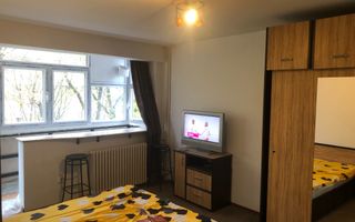 Apartament 2 camere, 3/7, decomandat, Berceni, Comision 0% - Poză 1