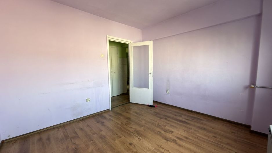Apartament 4 camere Etaj IV, MV1, Zona Ludy - Str. Regele Ferdinand I - Carei - Poză 13