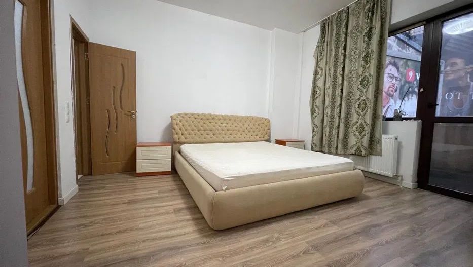 APARTAMENT SPATIOS ZONA  CALEA VICTORIEI - Poză 1