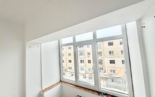 Apartament 3 camere de vânzare – Miron Nicolescu - Poză 3