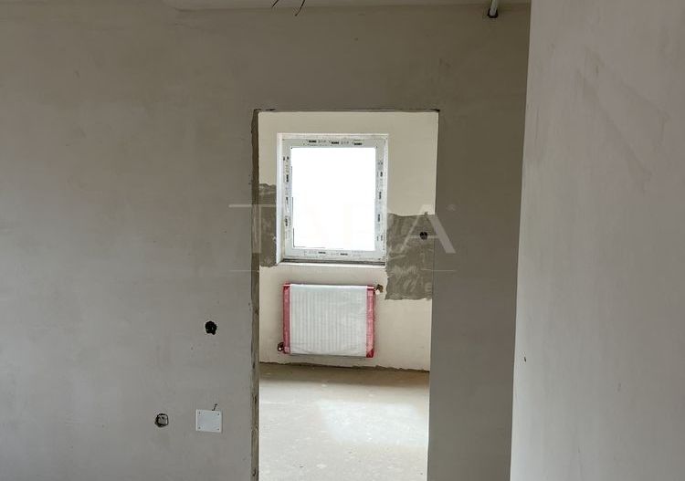 Apartament spațios cu 3 camere și parcare proprie în Florești, Terra. - Poză 5