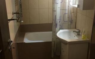 Apartament cu 2 camere de vânzare – Zona Aradului, Piața Verde - Poză 3