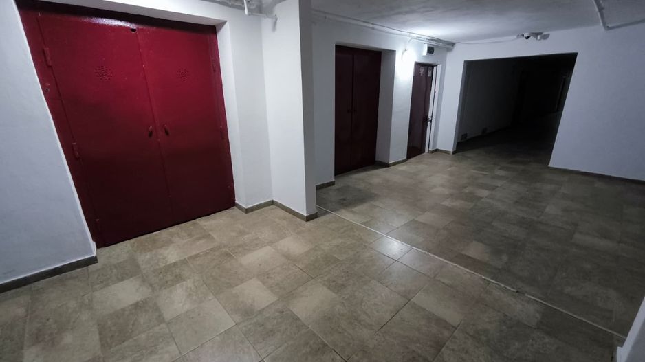 FALEZA NORD cladire multifunctionala 4600 mp cu acces din Bdul Mamaia! - Poză 22