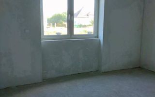 Casa 80 mp cu doua camere de vanzare in localitatea Pelisor - Poză 2