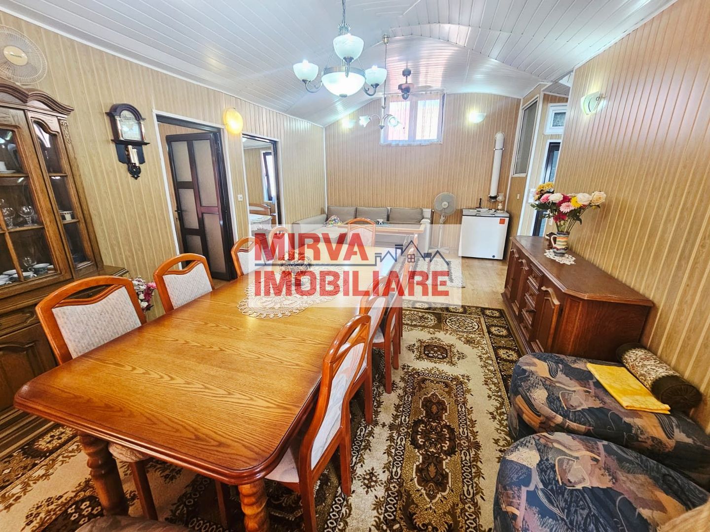 🏡 Casă spațioasă cu 9 camere în Strejnicu – pentru locuință, birouri - Poză 60