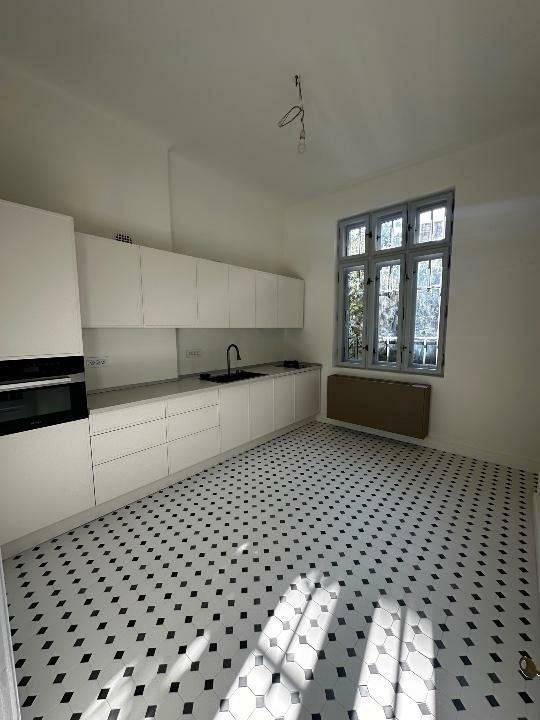 Apartament in vila  - renovat lux , 4 camere - Poză 10