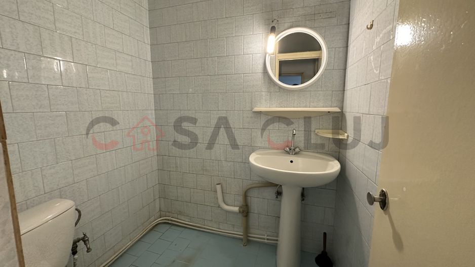 Ideal pentru familii, bine compartimentat, in zona linistita - Poză 6