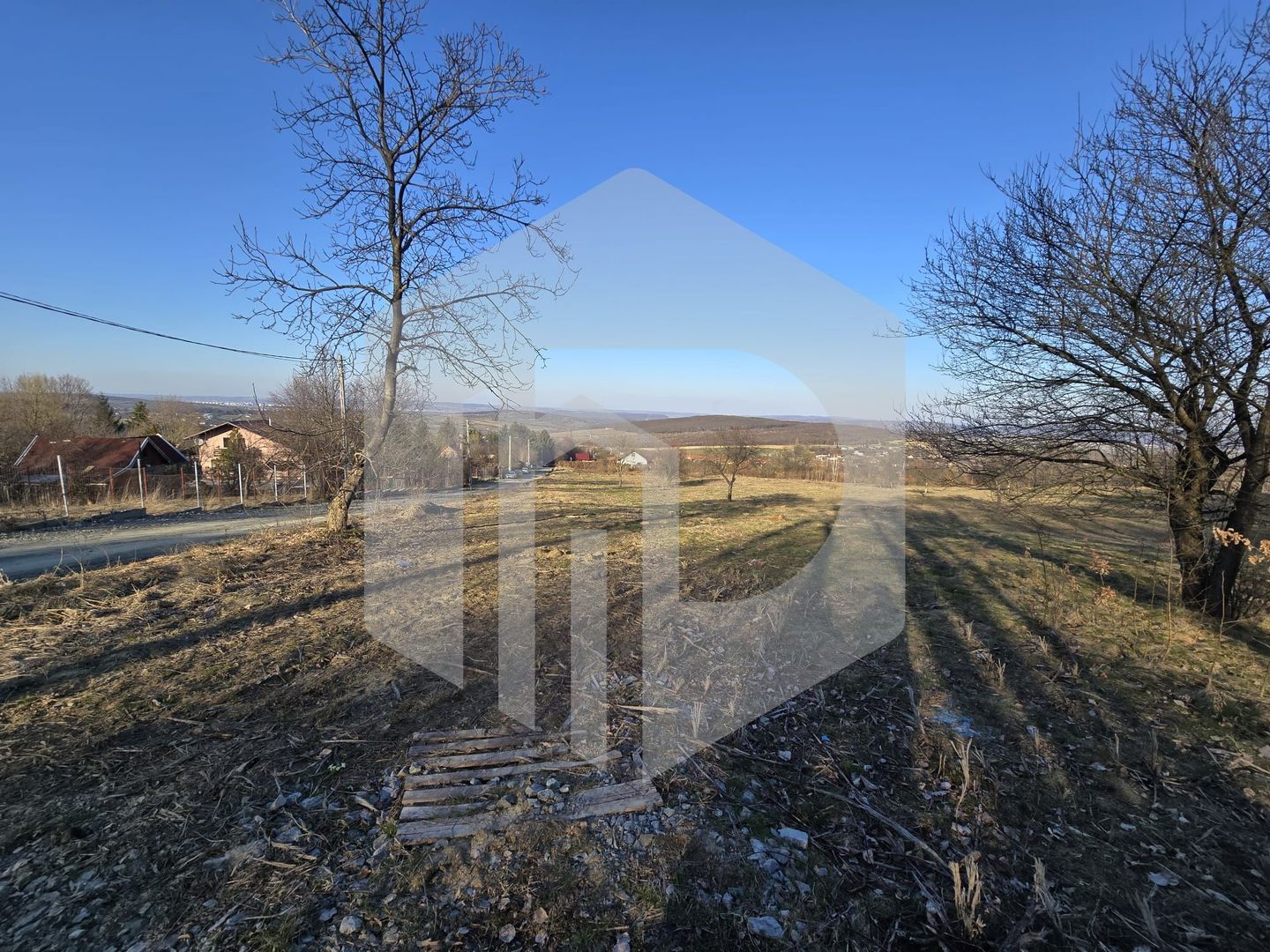 Teren 24.000 mp - Comasat - Utilități - Tocile - Priveliște superbă - Poză 3