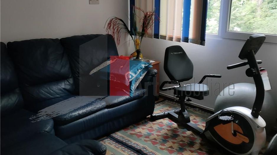 Vânzare apartament semidecomandat 4 camere cu centrală Bd. Obregia - Poză 17