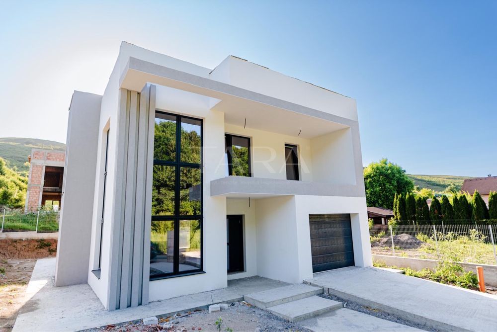 Casă cu arhitectura contemporana, terasă panoramică, zona verde. - Poză 1