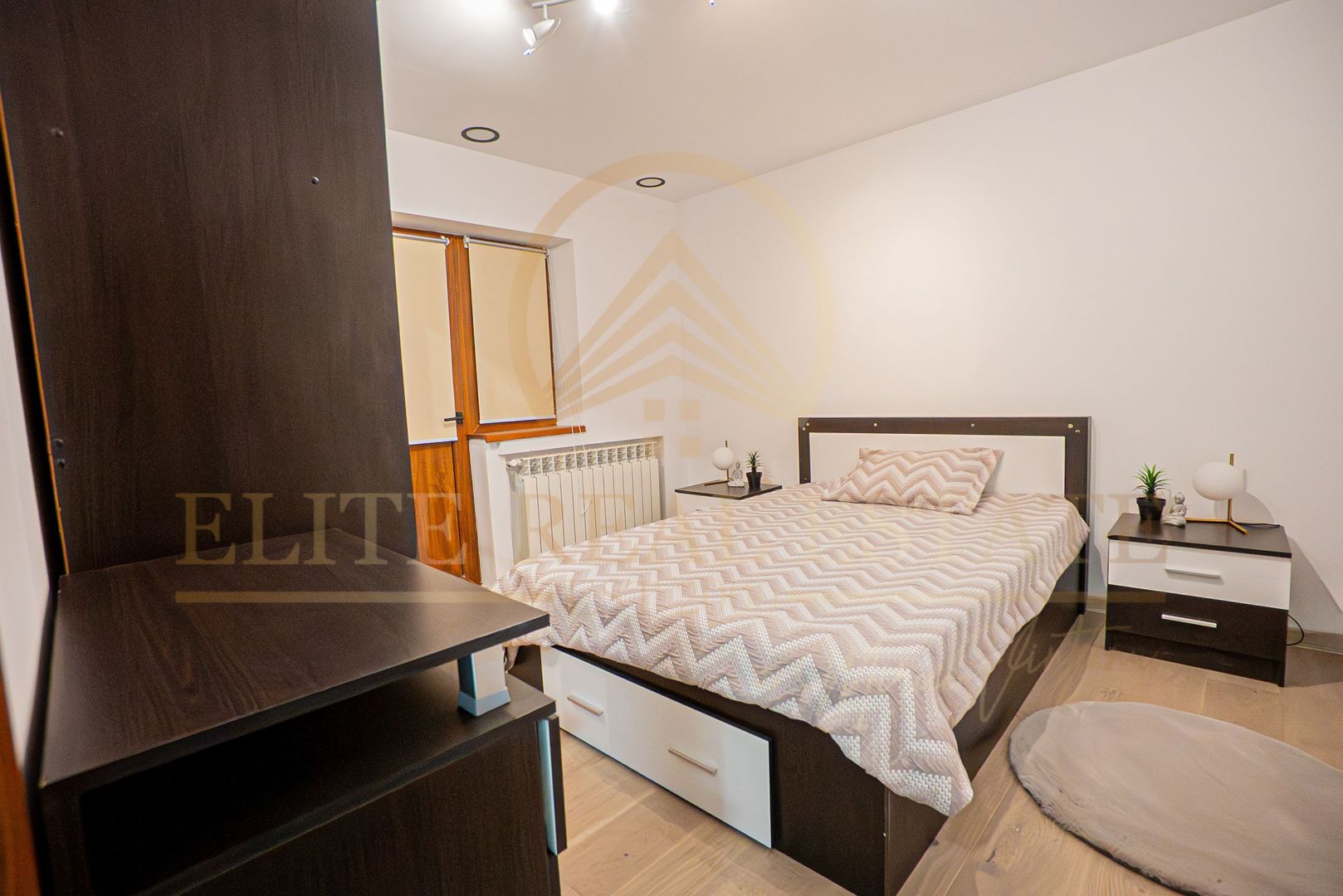 Gara - Vânzare apartament cu 2 camere, mobilat si utilat - Poză 15
