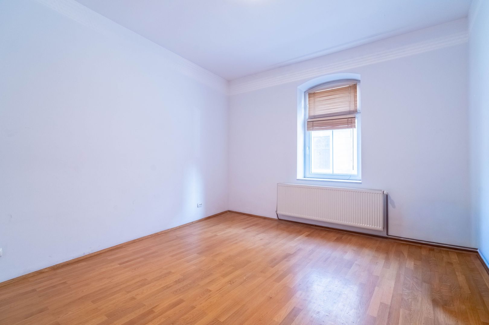 Apartament spațios, Strada Gojdu, Arad, ideal pentru familie - Poză 9