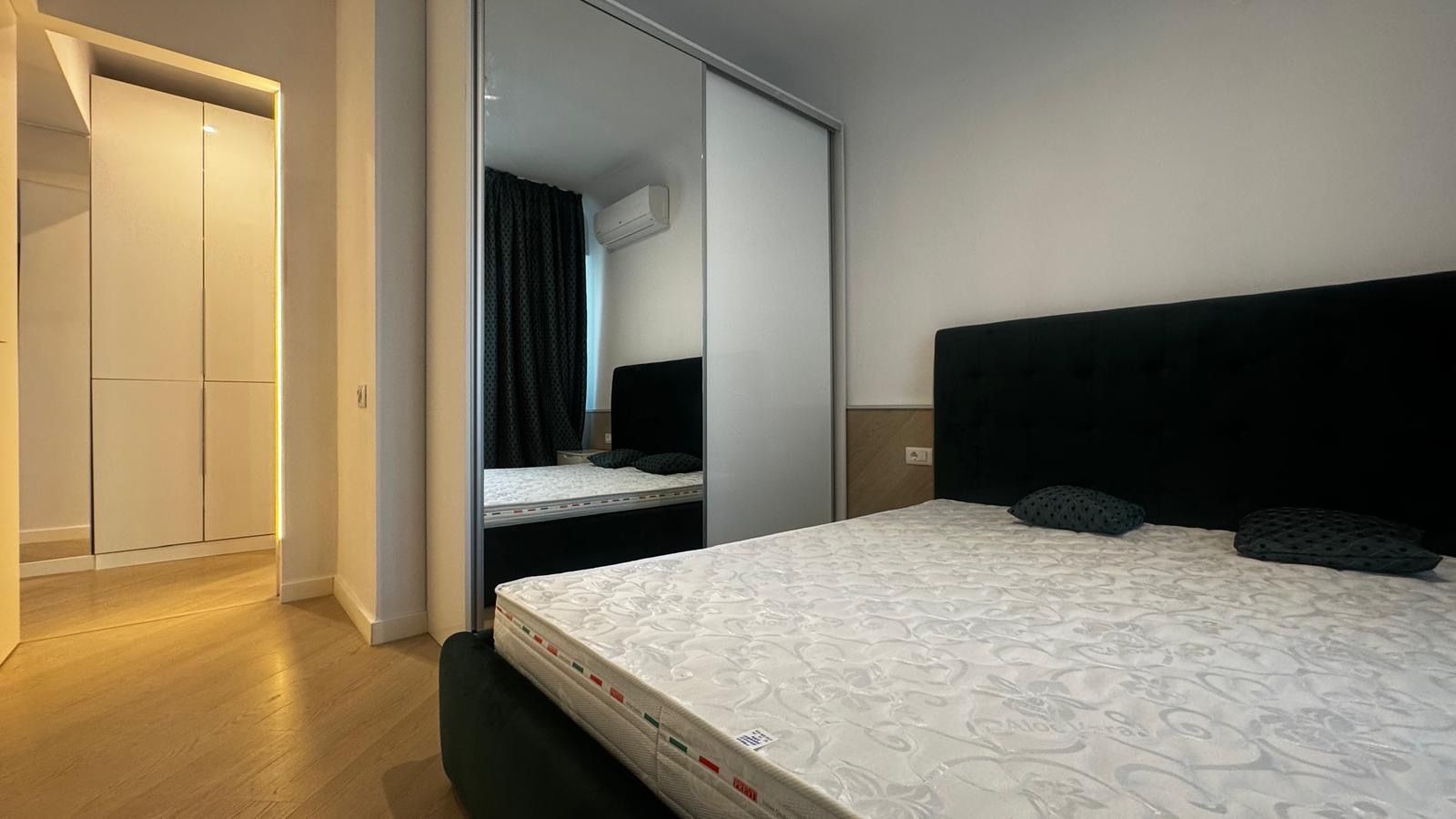 Apartament 2 camere Cortina North parcare inclusa - Poză 3