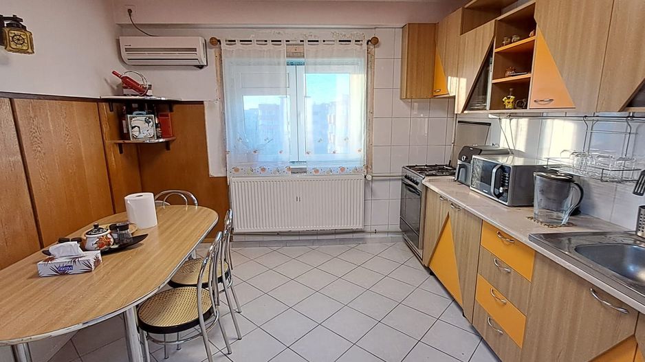 13 Septembrie, Parc Sebastian, 2 camere, 1986, reabilitat, parcare ADP - Poză 1