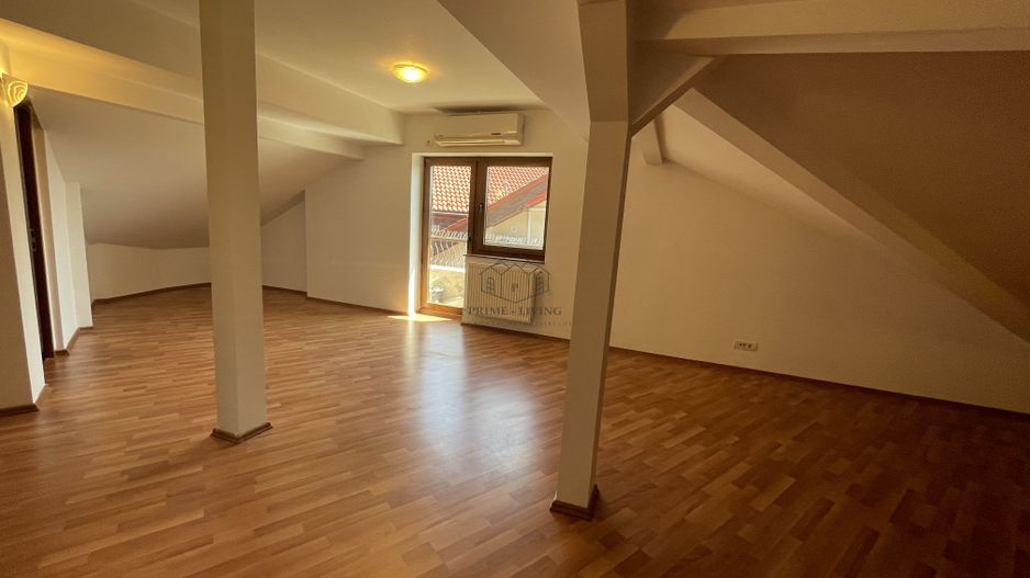 VILA CU 5 DORMITOARE IN COMPLEX REZIDENTIAL - Poză 8