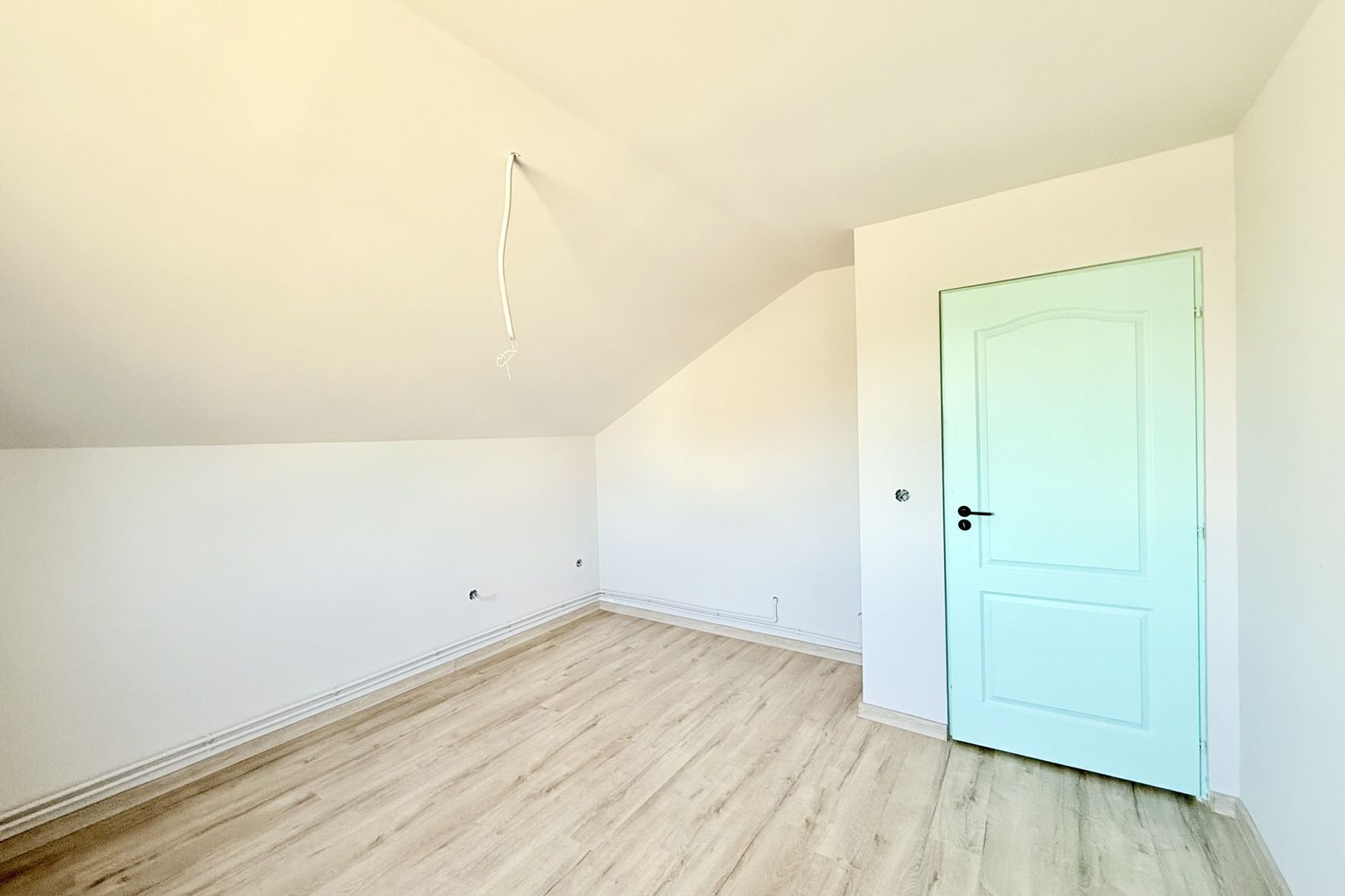 Preț redus 10.000 Eur | Casa finisata, teren 450 mp, in Pecica - Poză 15