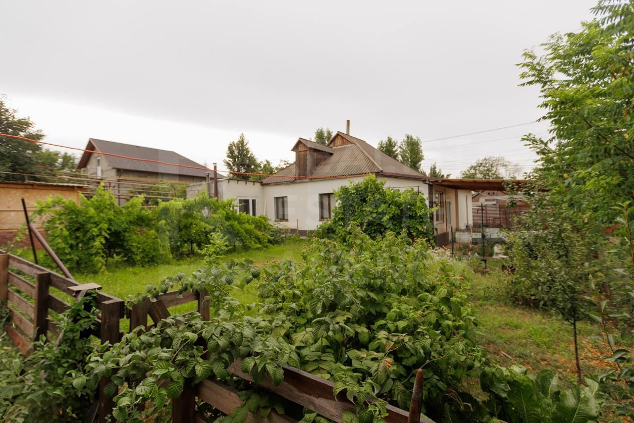 Vânzare, casă, 4 camere, str. Serghei Lazo, com.Sîngera - Poză 2