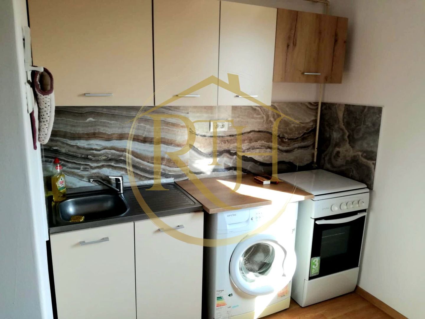 Oferim spre inchiriere apartament cu 1 camera, zona Medicina-Take Ionescu - Poză 3