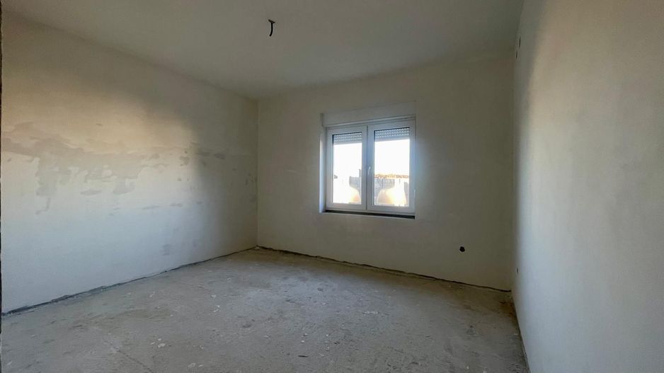 CASA NOUA DE VANZARE GRIGORESCU - Poză 8