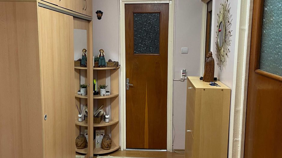 Apartament 2 camere zona Dacia/Victoria - Decomandat - Ocazie - Poză 3