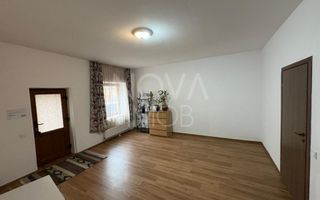 Casa de vanzare 200 mp cu spatiu comercial la parter, strada Lunga - Poză 17