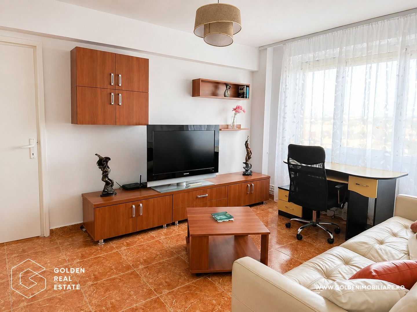 Apartament la cheie, 3 camere, zona Libelula - Poză 1