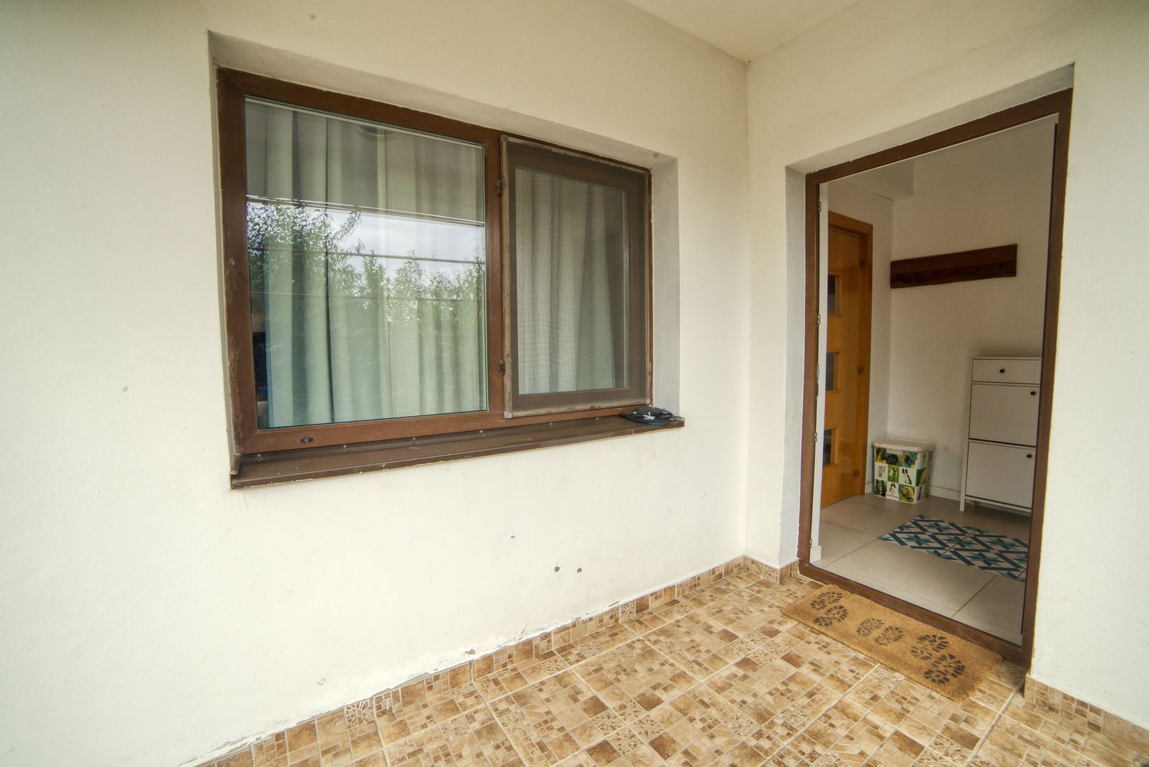 Casa complet mobilata 5 camere 3 bai curte generoasa - Poză 7